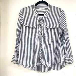 Madewell Blue and White Tie Front 3/4 Sleeve Shirt